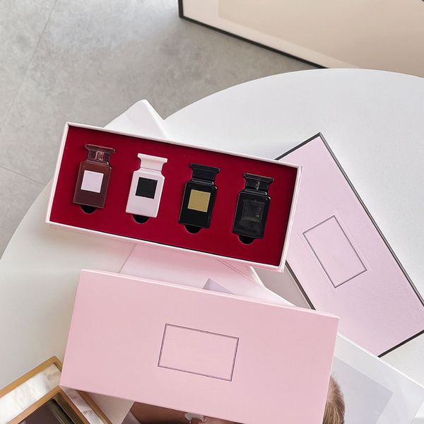 designer ford perfume gift set oud wood lost cherry rose prick white suede tom-ford 7.5ml x4pcs 4 in1 kit high version quality fast ship
designer ford perfume gift set oud wood lost cherry rose prick white suede tom-ford 7.5ml x4pcs 4 in1 kit high version quality fast ship