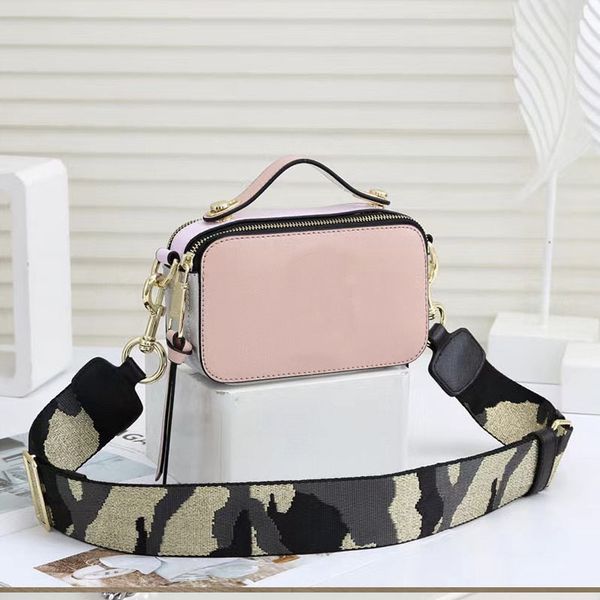 bamboo handbag luxury designer bags crossbody bags women messenger shoulder the tote bag genuine leather flap fashion plain satchel lady han
bamboo handbag luxury designer bags crossbody bags women messenger shoulder the tote bag genuine leather flap fashion plain satchel lady han