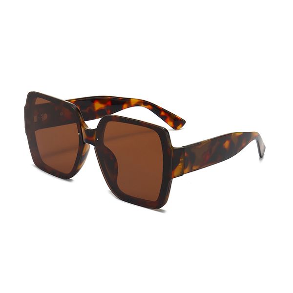 classic polarized sunglasses designer sunglass polarized mirrored lens pc frame uv400 protection eyeglass for women and men with box, White;black
classic polarized sunglasses designer sunglass polarized mirrored lens pc frame uv400 protection eyeglass for women and men with box, White;black