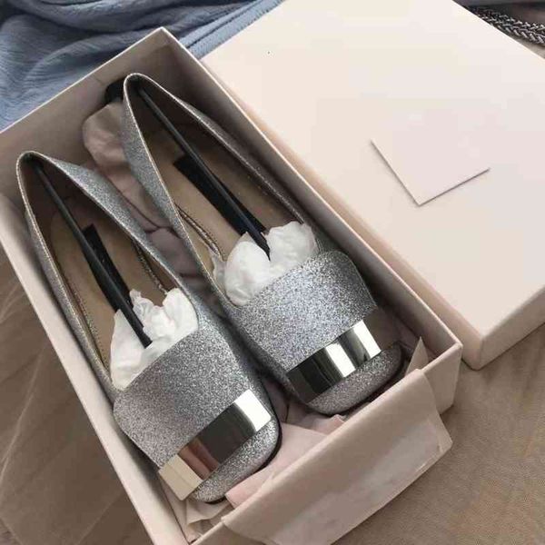 dress shoes niche brand high-end women's shoes autumn and winter high heels metal square buckle single wedding sr head, Black
dress shoes niche brand high-end women's shoes autumn and winter high heels metal square buckle single wedding sr head, Black