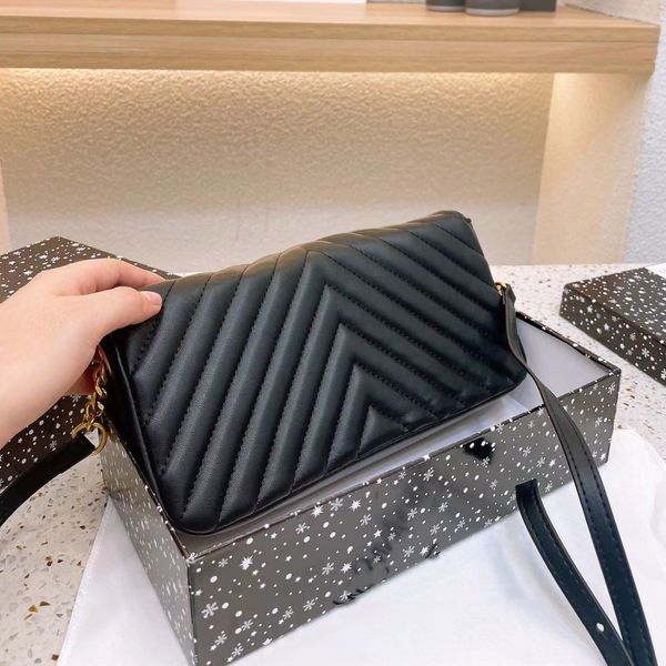 luxurys designers women crossbody bag leather handbag the tote bag ladies flip cover diagonal messenger shoulder bags classic stripes handba
luxurys designers women crossbody bag leather handbag the tote bag ladies flip cover diagonal messenger shoulder bags classic stripes handba