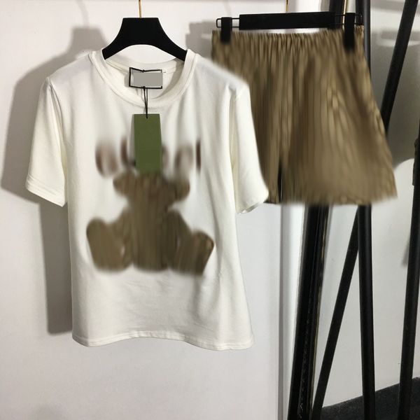 518 2022 milan runway two pieces sets short pants empire black white short sleeve s l xl polyester brand same style pants womens clothes
518 2022 milan runway two pieces sets short pants empire black white short sleeve s l xl polyester brand same style pants womens clothes