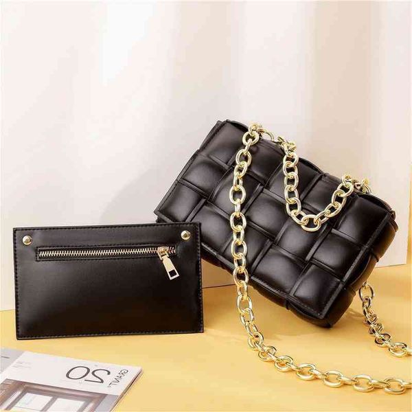 classic 2022 venetas wholesale summer bottegas chain satchel velvet woven pillow bag lady wan azc7 lilhc8b
classic 2022 venetas wholesale summer bottegas chain satchel velvet woven pillow bag lady wan azc7 lilhc8b