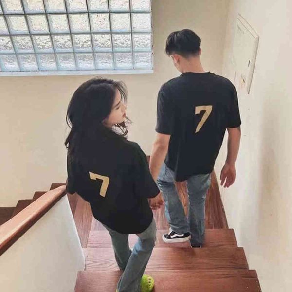 2022 summer new fog season number sleeve men's loose t-shirt women 2022 luxury brand fashion design sweatshirts, White;black
2022 summer new fog season number sleeve men's loose t-shirt women 2022 luxury brand fashion design sweatshirts, White;black