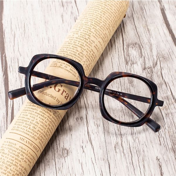 50% off factory outlet sale frame plate frame glasses 98060 flat lens can be equipped with myopia frame, White;black
50% off factory outlet sale frame plate frame glasses 98060 flat lens can be equipped with myopia frame, White;black