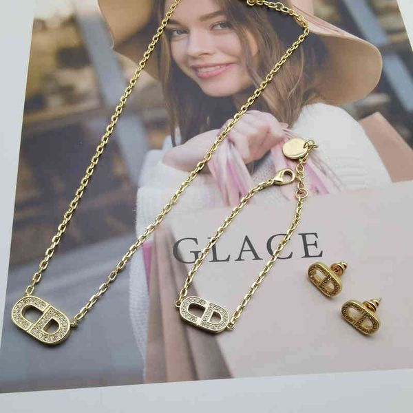 2022 factory wholesale new pastoral simple full diamond small fragrance clavicle necklace bracelet earrings women di i, Silver
2022 factory wholesale new pastoral simple full diamond small fragrance clavicle necklace bracelet earrings women di i, Silver