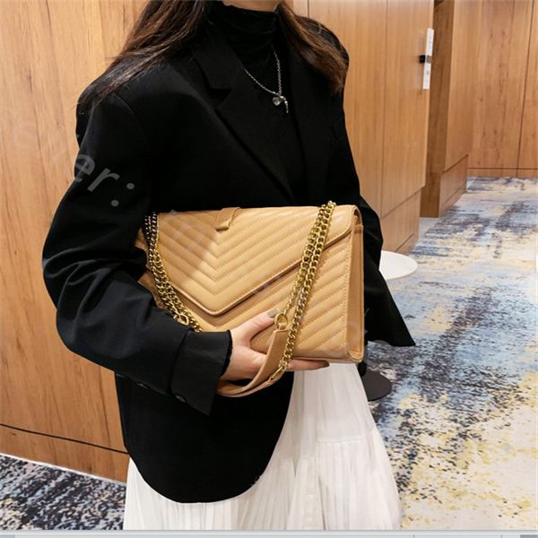 2022 famous messenger chain bags new fashion hasp large size square shopping totes shoulder cross body letter luxury designer handbags plain
2022 famous messenger chain bags new fashion hasp large size square shopping totes shoulder cross body letter luxury designer handbags plain