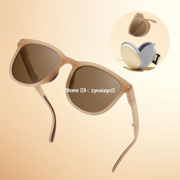 2022 new designer sunglasses tide summer folding men's and women's sunscreen anti-ultraviolet driving glasses occhiali da sole, White;black
2022 new designer sunglasses tide summer folding men's and women's sunscreen anti-ultraviolet driving glasses occhiali da sole, White;black