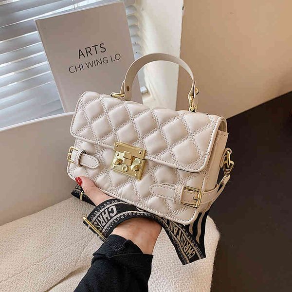 lady bag2022 new style small fragrance lingge small square bag wide shoulder belt embroidered thread textured women's small bag
lady bag2022 new style small fragrance lingge small square bag wide shoulder belt embroidered thread textured women's small bag