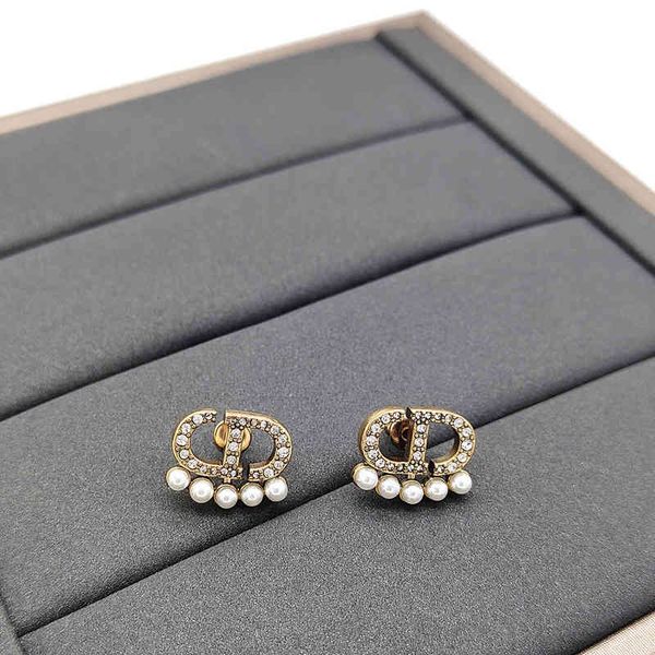 jewelry earrings women's fashion diamond inlaid pearl simple french small fragrant wind earrings versatile women's earrings, Golden
jewelry earrings women's fashion diamond inlaid pearl simple french small fragrant wind earrings versatile women's earrings, Golden