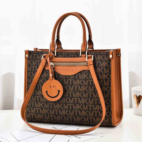 55% off portable women's bag new fashion single shoulder messenger large capacity simple handbags luxury designer crossbody bags
55% off portable women's bag new fashion single shoulder messenger large capacity simple handbags luxury designer crossbody bags