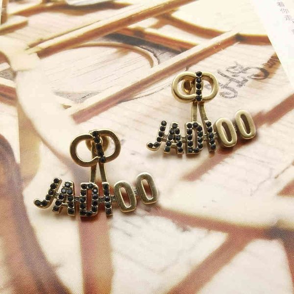 2022 factory wholesale new stitching letters black diamond sense french minority simple versatile earrings women mcqh, Golden
2022 factory wholesale new stitching letters black diamond sense french minority simple versatile earrings women mcqh, Golden
