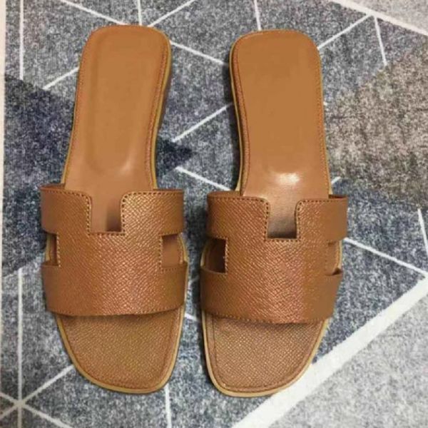 fashion designer slipper women slippers luxury sandals brand sandals real leather flip flop flats slide casual shoes sneakers by fen 054, Black
fashion designer slipper women slippers luxury sandals brand sandals real leather flip flop flats slide casual shoes sneakers by fen 054, Black