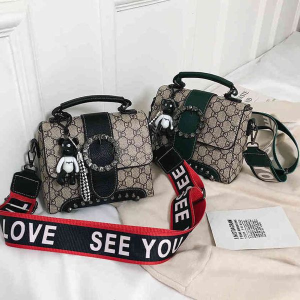 20% off sitewide 2022 luxury bags popular portable small square autumn and printed pendant messenger bag
20% off sitewide 2022 luxury bags popular portable small square autumn and printed pendant messenger bag