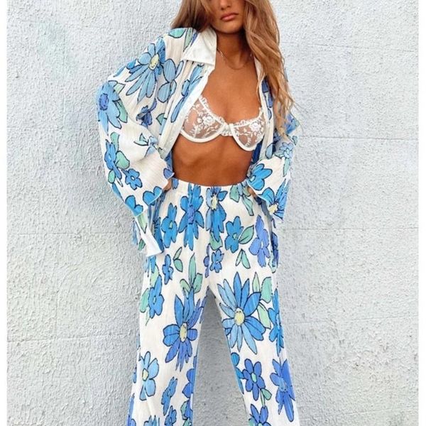 casual pleated printed suit women long sleeve v neck blouse and high waist pants two piece sets female elegant trousers outfits 220718, White
casual pleated printed suit women long sleeve v neck blouse and high waist pants two piece sets female elegant trousers outfits 220718, White