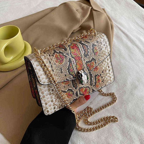 new high texture skin chain small square bag versatile one shoulder messenger head lock vintage women's purses
new high texture skin chain small square bag versatile one shoulder messenger head lock vintage women's purses