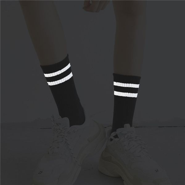 fluorescent fashion socks female tube socks reflective ins trend wild street cotton student socks hip hop night luminous cool 220608, Black;white
fluorescent fashion socks female tube socks reflective ins trend wild street cotton student socks hip hop night luminous cool 220608, Black;white