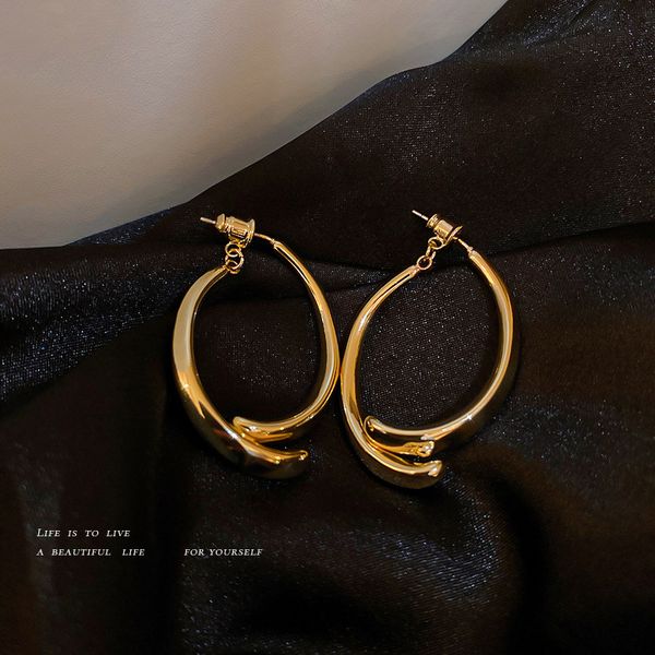 925 silver needle double-sided stripe earrings european and american fashion simple bracelet earrings metal sense elegant eardrop frosty, Golden
925 silver needle double-sided stripe earrings european and american fashion simple bracelet earrings metal sense elegant eardrop frosty, Golden