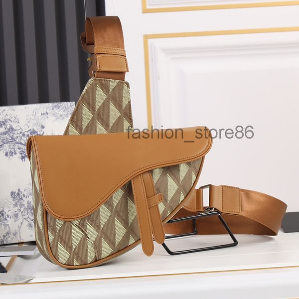 2022 designer diamond canvas saddles bag men women shoulder bag printed leather handbag calfskin crossbody bags purse
2022 designer diamond canvas saddles bag men women shoulder bag printed leather handbag calfskin crossbody bags purse