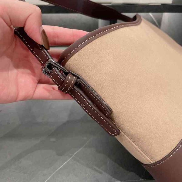 tote bags women medieval underarm wallet fashion handbag large capacity shoulder clutch brown designer crossbody female purses 211225
tote bags women medieval underarm wallet fashion handbag large capacity shoulder clutch brown designer crossbody female purses 211225