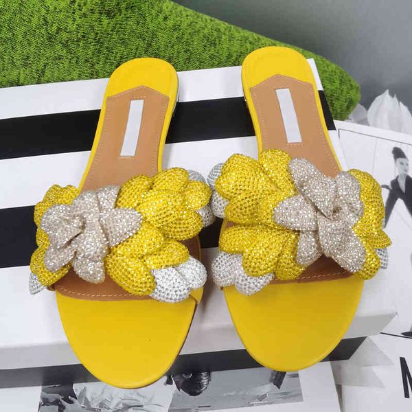 slippers factory price latest styles plus size women's shoes round toe low heel floral fashion women sandals 35-42 2o1e, Black
slippers factory price latest styles plus size women's shoes round toe low heel floral fashion women sandals 35-42 2o1e, Black