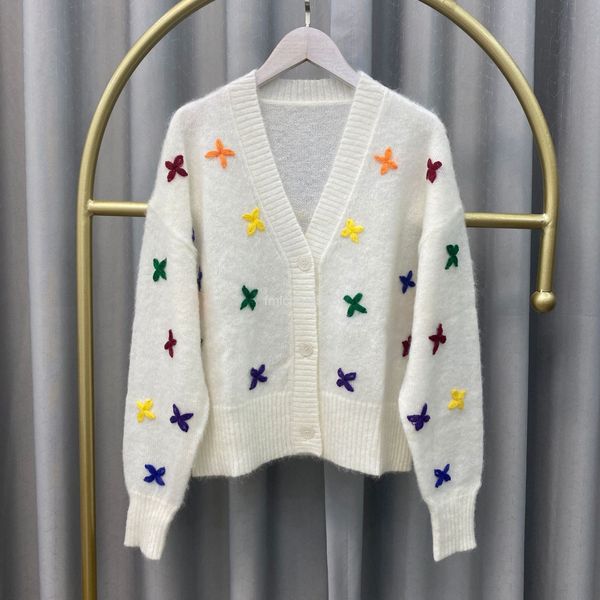 women's sweaters 21 soft waxy mohair knitted cardigan small fresh color flower coat v-neck sweater in autumn, White;black
women's sweaters 21 soft waxy mohair knitted cardigan small fresh color flower coat v-neck sweater in autumn, White;black