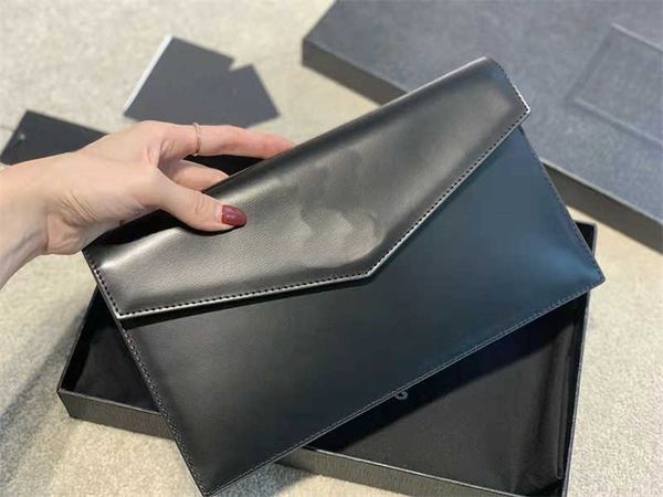 2022 new designer women party clutch bags black plain leather gold hardware handbags magnetic bucket flip wedding baguette
2022 new designer women party clutch bags black plain leather gold hardware handbags magnetic bucket flip wedding baguette