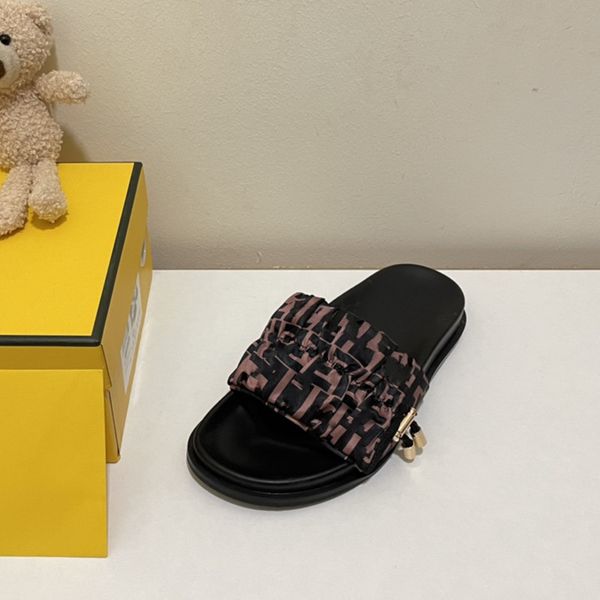 2022 designer women luxury slippers silk scarf fabric comfortable soft flat brown satin sandals summer slides flip flops womens beach outdoo, Black
2022 designer women luxury slippers silk scarf fabric comfortable soft flat brown satin sandals summer slides flip flops womens beach outdoo, Black