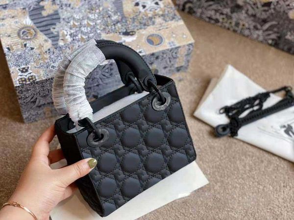 luxurys designers bags luxury bag nubuck leather with adjustable genuine leather shoulder strap this product sells well in f women's
luxurys designers bags luxury bag nubuck leather with adjustable genuine leather shoulder strap this product sells well in f women's