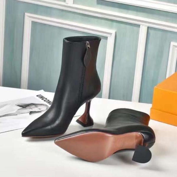 women luxury martin boots amina muaddi pointed-toe leather horseshoe heel boots crystal fashion high heels genuine leather boot sock boots n, Black
women luxury martin boots amina muaddi pointed-toe leather horseshoe heel boots crystal fashion high heels genuine leather boot sock boots n, Black