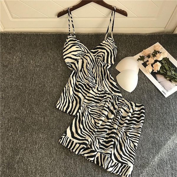 zebra pattern fashion pajamas sleepwears womens ice silk thin sleeveless camisole shorts two-piece set sleepwear, Black;red
zebra pattern fashion pajamas sleepwears womens ice silk thin sleeveless camisole shorts two-piece set sleepwear, Black;red