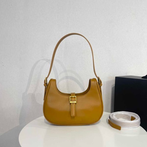 2022 r women's bags new hobo retro armpit messenger bag one shoulder luxury hand wal
2022 r women's bags new hobo retro armpit messenger bag one shoulder luxury hand wal
