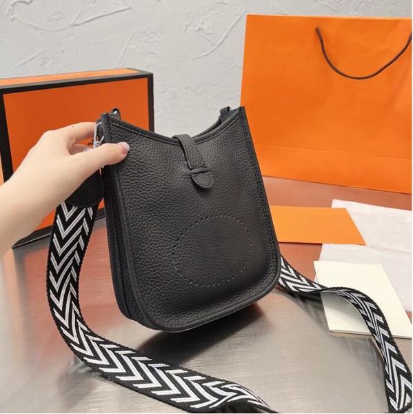 evening bags luxury evelyn bucket clutch bags designer women's horse purses classic leather handbags hollow out messenger shoulder cros
evening bags luxury evelyn bucket clutch bags designer women's horse purses classic leather handbags hollow out messenger shoulder cros