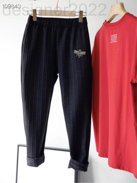 women's jeans designer 21 autumn and winter wool blended little bee pasted cloth decoration vertical stripe elastic waist tapered pants, Blue
women's jeans designer 21 autumn and winter wool blended little bee pasted cloth decoration vertical stripe elastic waist tapered pants, Blue