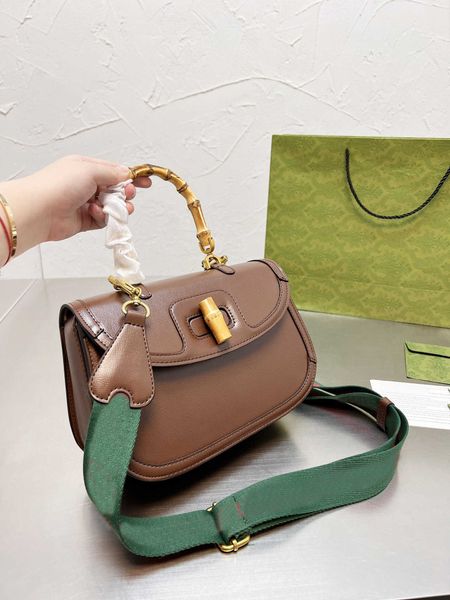handbag luxury designers bags shoulder flap crossbody chain bag wallets totes double letters chains hasp square purse camera clutch women
handbag luxury designers bags shoulder flap crossbody chain bag wallets totes double letters chains hasp square purse camera clutch women