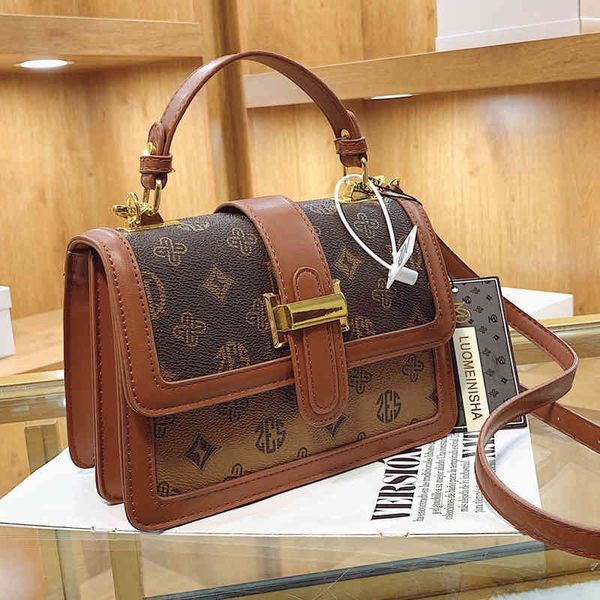 2022 factory wholesale new small bag female ins minority new fashion one shoulder messenger bag autumn and winter high-grade texture handbag
2022 factory wholesale new small bag female ins minority new fashion one shoulder messenger bag autumn and winter high-grade texture handbag