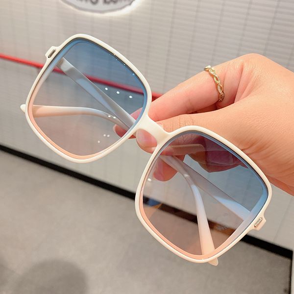 2022 rice nail square sunglass round face ladi anti-ultraviolet sunglass wild jelly sunglass uv400, White;black
2022 rice nail square sunglass round face ladi anti-ultraviolet sunglass wild jelly sunglass uv400, White;black