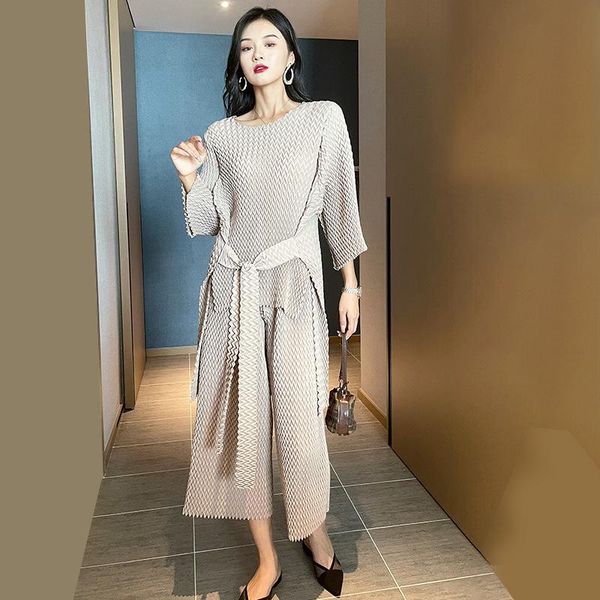 women's two piece pants autumn women's professional wear suits miyak fold solid color round neck tie blouse comfortable wide leg p, White
women's two piece pants autumn women's professional wear suits miyak fold solid color round neck tie blouse comfortable wide leg p, White