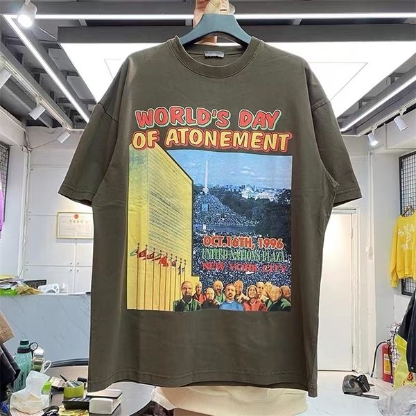 co-branded earth printed washing water aging loose short-sleeved t-shirt man 220509, White;black
co-branded earth printed washing water aging loose short-sleeved t-shirt man 220509, White;black
