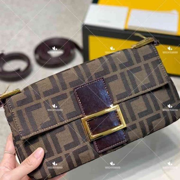 2022 luxury bags luxury accessories leather flower stick vintage armpit diagonal span portable medieval bag women
2022 luxury bags luxury accessories leather flower stick vintage armpit diagonal span portable medieval bag women
