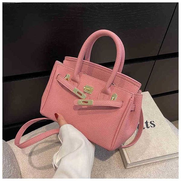 luxury trend handbags birkins's bag female 2022 pattern portable net lock messenger red temperament
luxury trend handbags birkins's bag female 2022 pattern portable net lock messenger red temperament