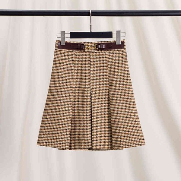 skirts net short skirt women's ins super plaid wool wool tweed korean a-line splicing waist seal, Black
skirts net short skirt women's ins super plaid wool wool tweed korean a-line splicing waist seal, Black