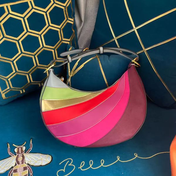 7a half moon bag genuine leather axillary bags handbag bottom gold hardware letters rainbow diagonal stripe pattern to quality wallet evenin
7a half moon bag genuine leather axillary bags handbag bottom gold hardware letters rainbow diagonal stripe pattern to quality wallet evenin