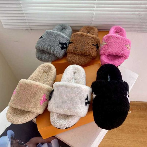 2022 designer women bedroom home slippers fashion warm flat shoes fall winter furry slippers comfortable soft classic sandals size 35-42, Black
2022 designer women bedroom home slippers fashion warm flat shoes fall winter furry slippers comfortable soft classic sandals size 35-42, Black