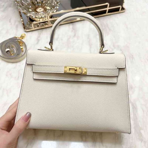 explosive fashion bags heme female genuine leather second generation bag 2022 mini portable palm print mini single shoulder messenger
explosive fashion bags heme female genuine leather second generation bag 2022 mini portable palm print mini single shoulder messenger