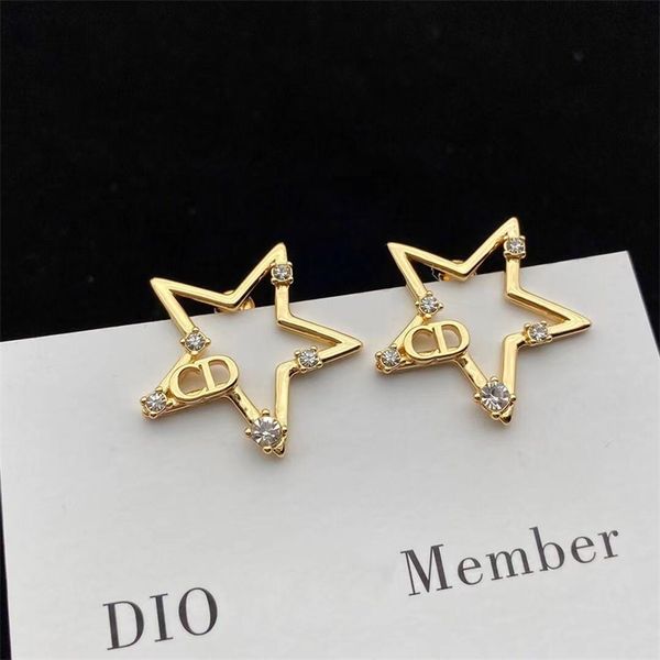 fashion jewelry online 21 summer new brass rhinestone hollow five pointed star earrings female fashion temperament earrings, Golden
fashion jewelry online 21 summer new brass rhinestone hollow five pointed star earrings female fashion temperament earrings, Golden