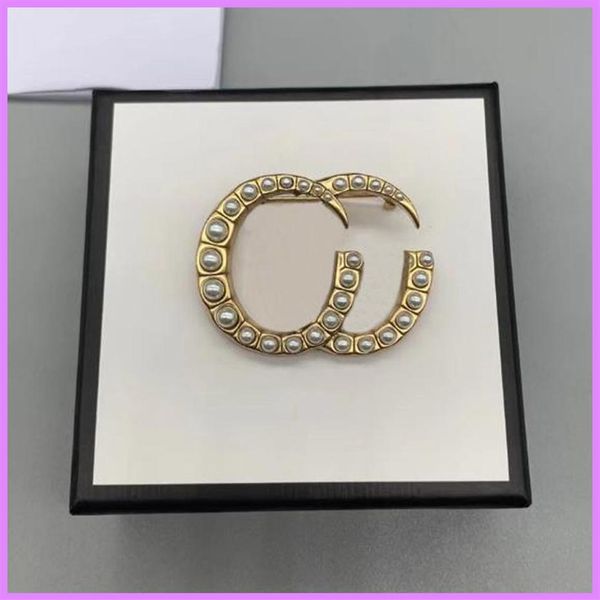 retro new women fashion brooch letters brooches designer jewelry pearl accessories ladies for party mens gifts d21122267y, Gray
retro new women fashion brooch letters brooches designer jewelry pearl accessories ladies for party mens gifts d21122267y, Gray