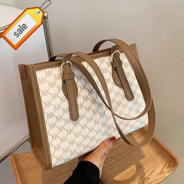 2022 trendy fashion design ladies bags factory direct clothing women's 2022 autumn new large capacity shoulder
2022 trendy fashion design ladies bags factory direct clothing women's 2022 autumn new large capacity shoulder