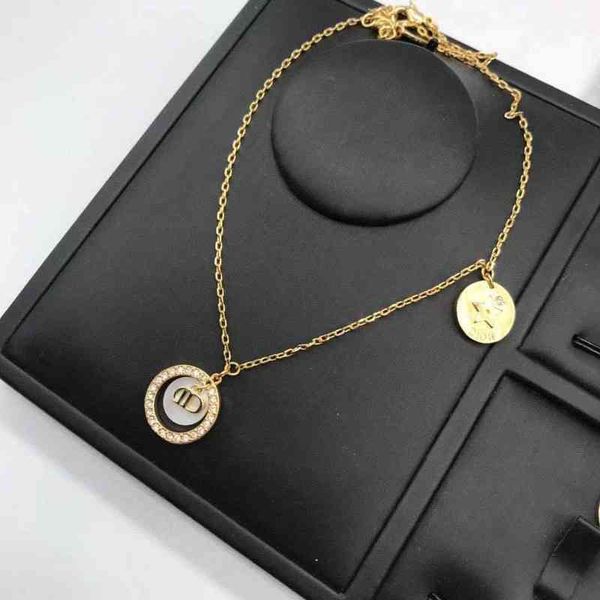 bracelet set necklace female white fritillaria star clavicle chain light luxury minority ins hip hop pendant new style, Silver
bracelet set necklace female white fritillaria star clavicle chain light luxury minority ins hip hop pendant new style, Silver