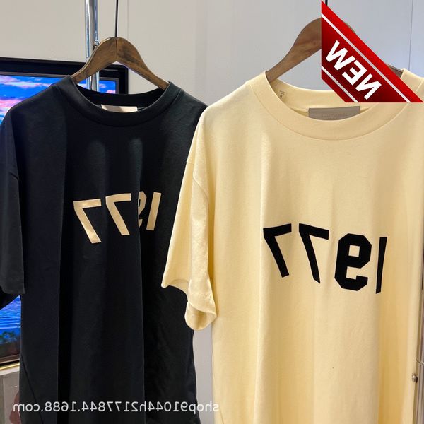 restore fog season 8 double thread essentials 1977 printed short sleeve t-shirt men's and women's loose casual fashion brand, White;black
restore fog season 8 double thread essentials 1977 printed short sleeve t-shirt men's and women's loose casual fashion brand, White;black